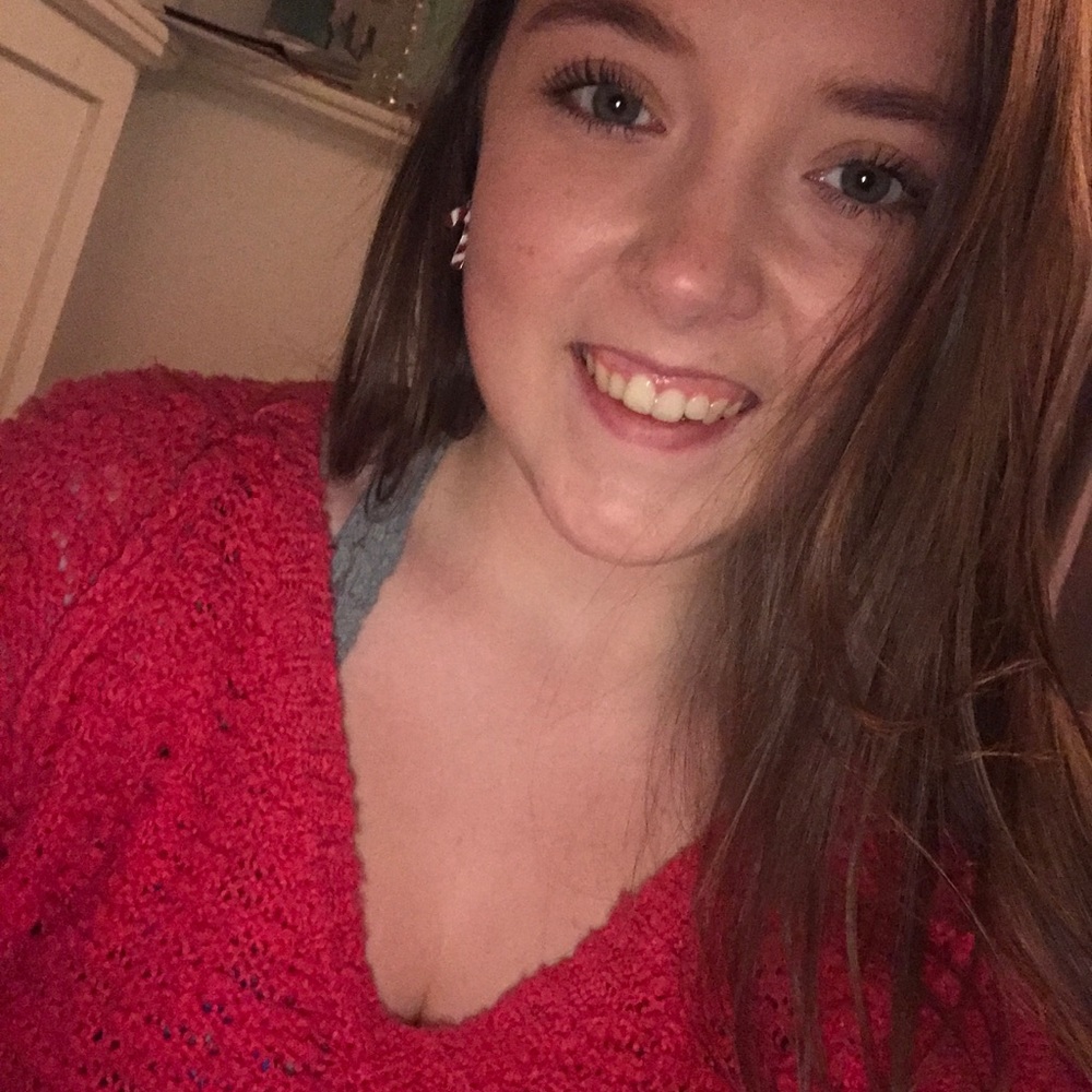 Meet your Posher, Courtney